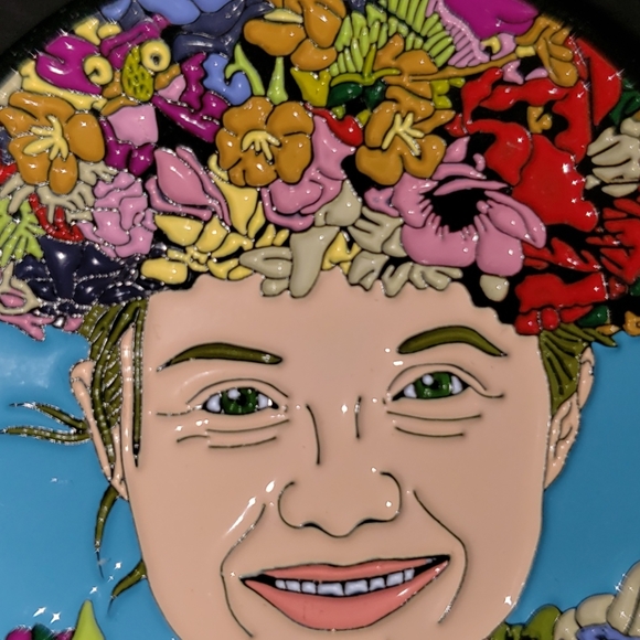 Midsommar May Queen Crown Dani Enamel Pin - Picture 2 of 7